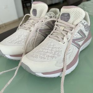 Women’s femmes running